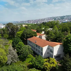 Otel Koru, Bostanci